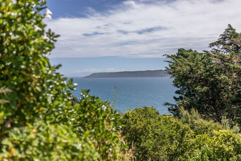 Photo of property in 75a Gordon Road, Plimmerton, Porirua, 5026