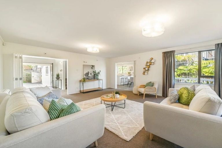 Photo of property in 30 Stanhope Grove, Korokoro, Lower Hutt, 5012