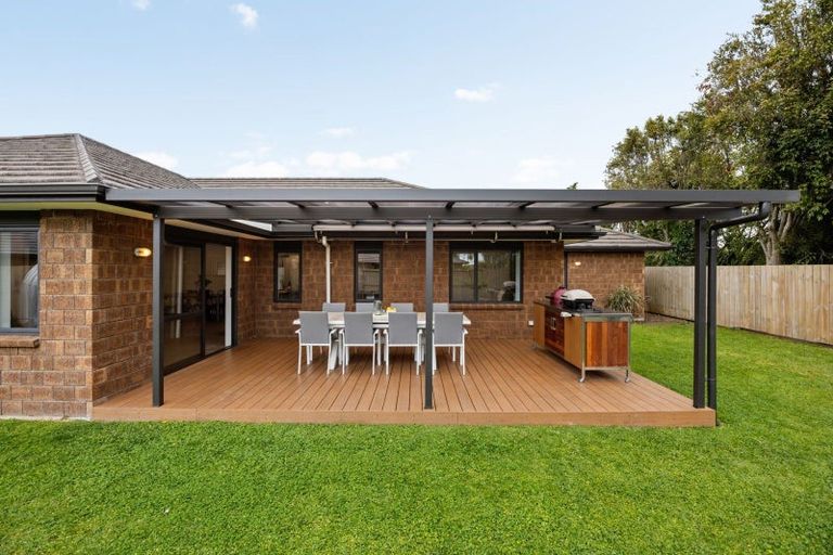 Photo of property in 33 Whitney Place, Rototuna North, Hamilton, 3210