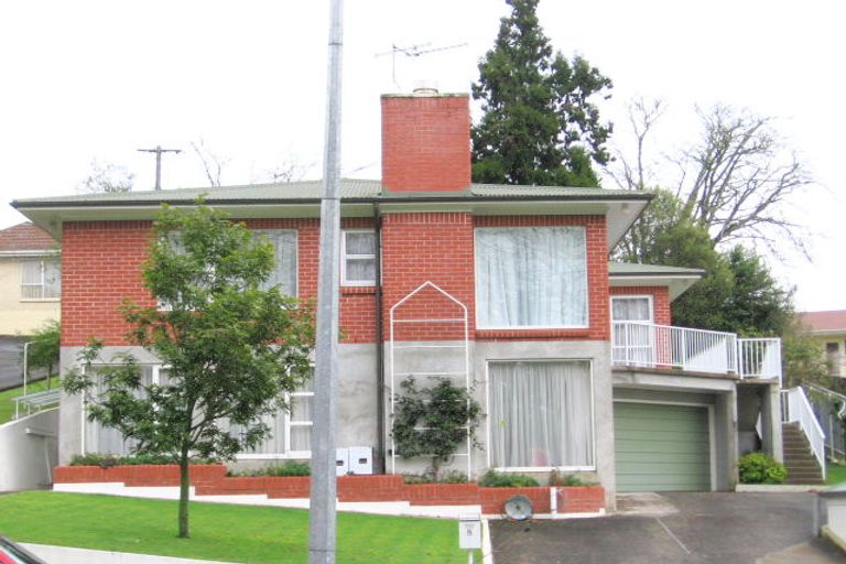 Photo of property in 8 Tainui Street, Frankton, Hamilton, 3204