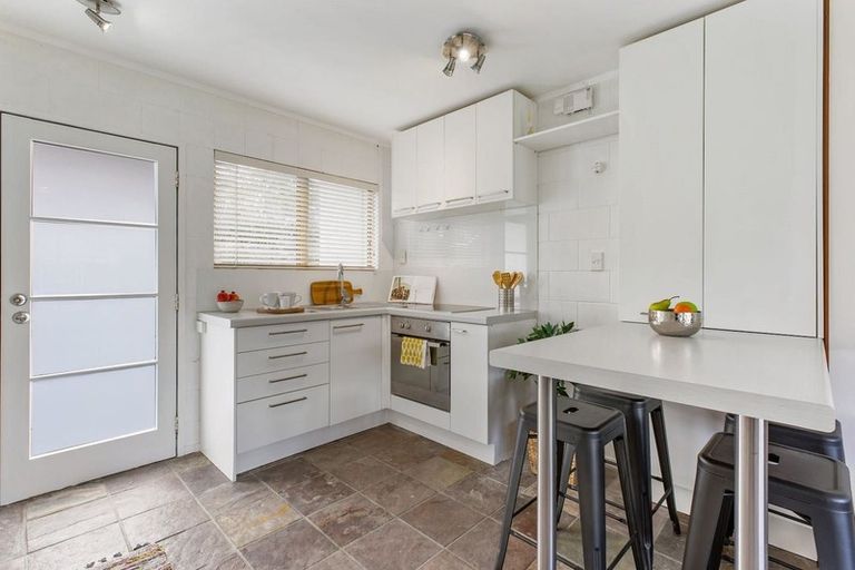 Photo of property in 3/22a Church Street, Northcote Point, Auckland, 0627