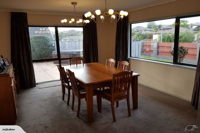 Photo of property in 24 Ainslee Street, Highlands Park, New Plymouth, 4312