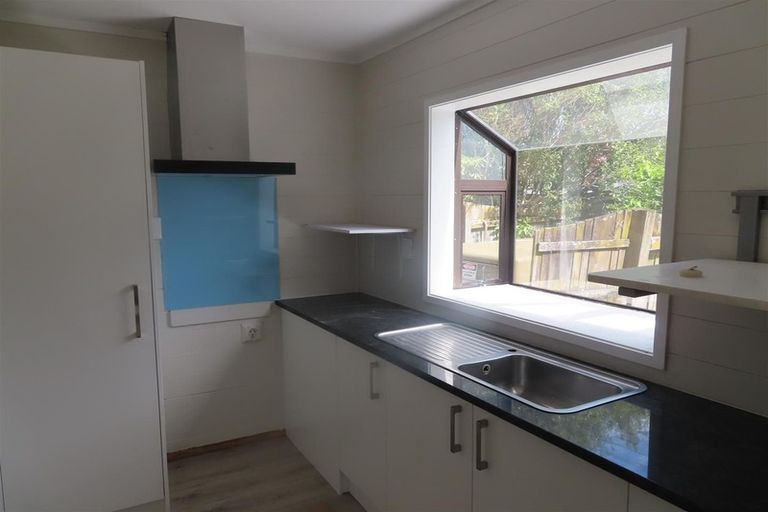 Photo of property in 187 Pigeon Mountain Road, Half Moon Bay, Auckland, 2012