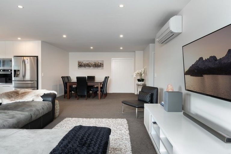 Photo of property in 14 Harding Drive, Papamoa Beach, Papamoa, 3118