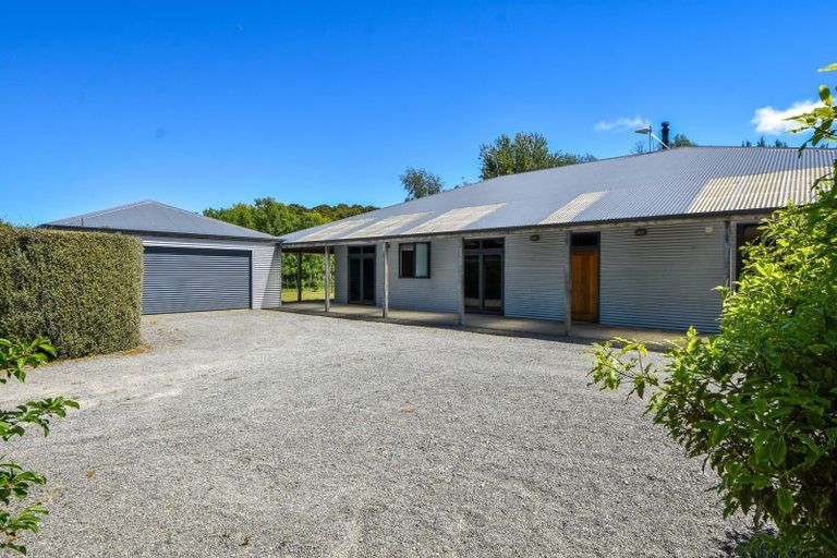 Photo of property in 20 Haringa Road, Carrington, Carterton, 5791