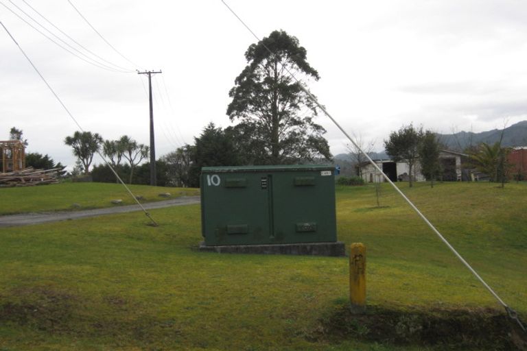 Photo of property in 10 Pitt Street, Runanga, 7803