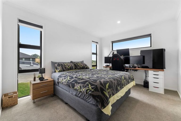 Photo of property in 37 Urumaraki Avenue, Helensville, 0800