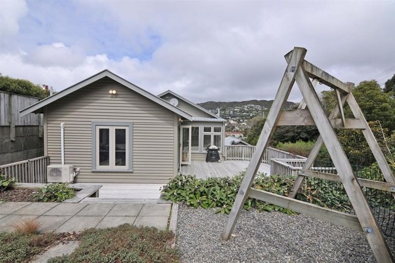 Photo of property in 48 Chamberlain Road, Karori, Wellington, 6012
