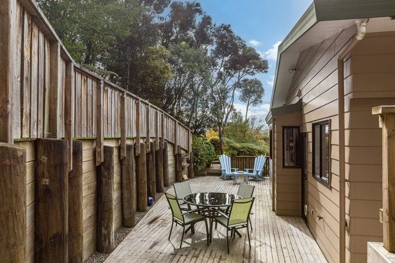 Photo of property in 7 Furneaux Grove, Whitby, Porirua, 5024