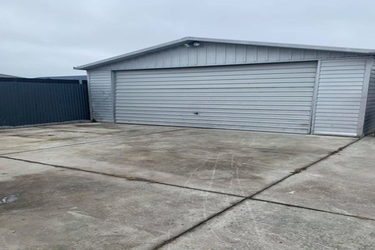 Photo of property in 61 Palmers Road, New Brighton, Christchurch, 8083