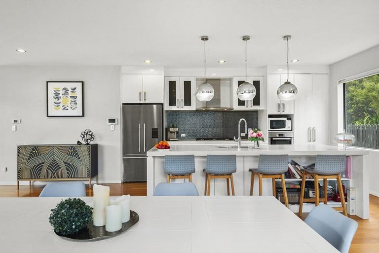 Photo of property in 21 Golden Morning Drive, Albany Heights, Auckland, 0632