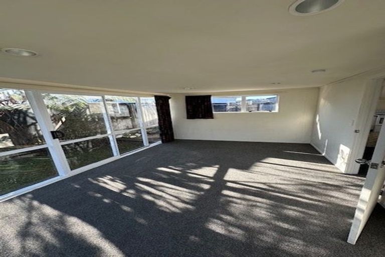 Photo of property in 269 Cambridge Street, Levin, 5510