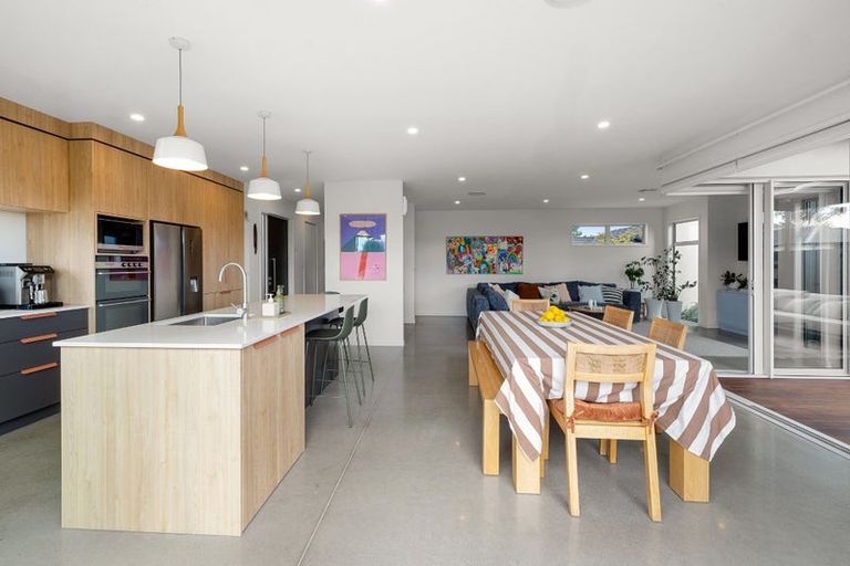 Photo of property in 409 Frankley Road, Ferndale, New Plymouth, 4310