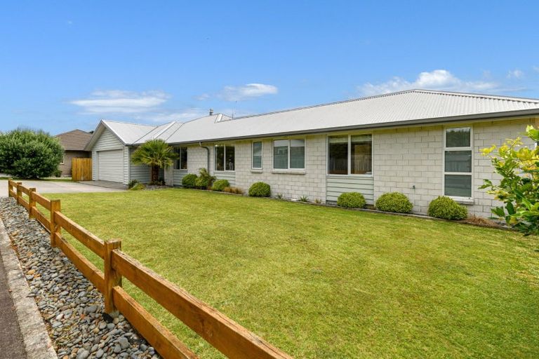 Photo of property in 12 Barron Way, Ohauiti, Tauranga, 3112