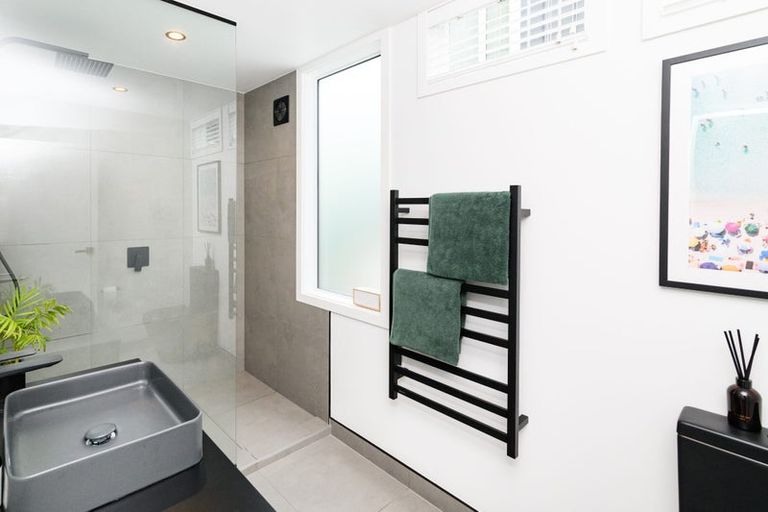 Photo of property in 161 Victoria Avenue, Hokowhitu, Palmerston North, 4410