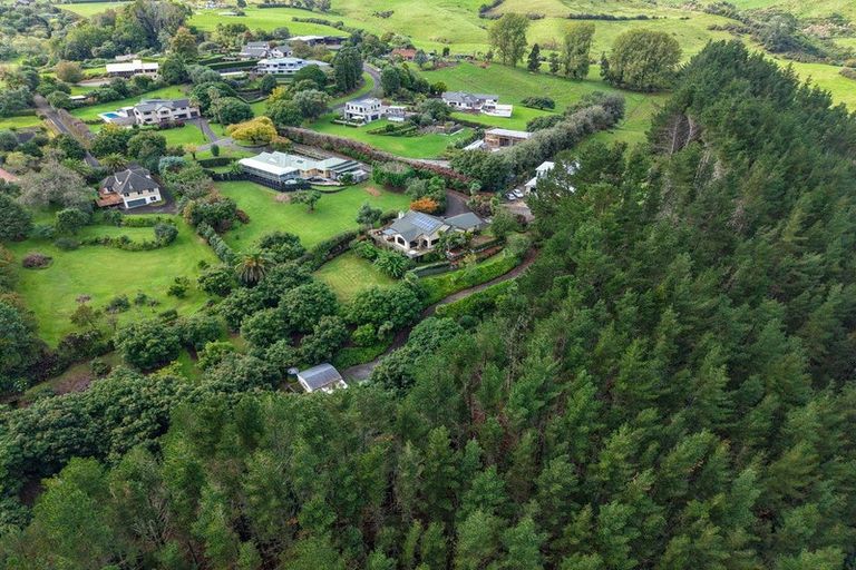 Photo of property in 14 Tupelo Place, Ohauiti, Tauranga, 3112