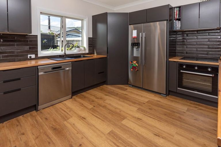 Photo of property in 117 Marlborough Street, Greymouth, 7805