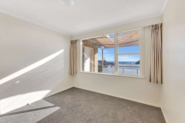 Photo of property in 12 South Road, Moturoa, New Plymouth, 4310