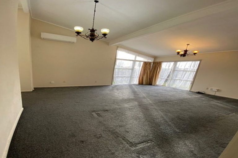 Photo of property in 300 Bucklands Beach Road, Bucklands Beach, Auckland, 2012