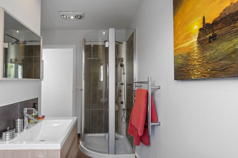 Photo of property in 25 Haden Place, Omokoroa, 3114