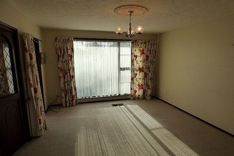 Photo of property in 355 Harewood Road, Bishopdale, Christchurch, 8053