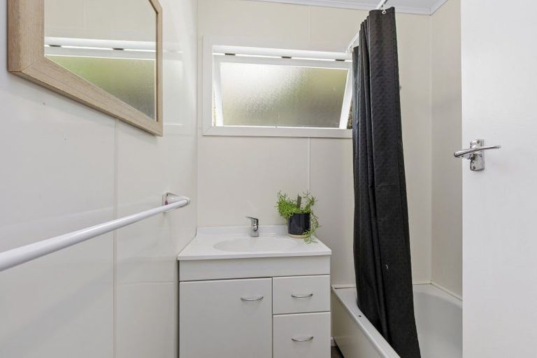 Photo of property in 21 Holland Street, Wainuiomata, Lower Hutt, 5014