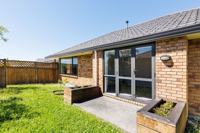 Photo of property in 9 Alpine Grove, Kelvin Grove, Palmerston North, 4414