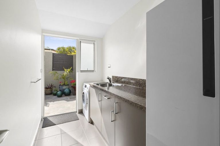 Photo of property in 6 Commodore Place, Britannia Heights, Nelson, 7010