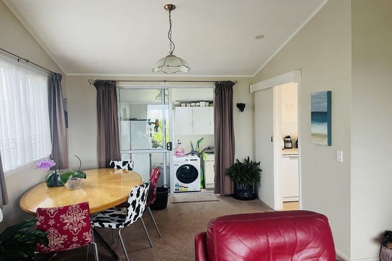 Photo of property in 6 Kekerenga Street, Strathmore Park, Wellington, 6022