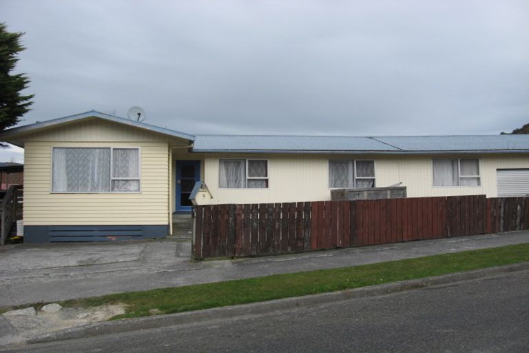 Photo of property in 9 Enfield Street, Wainuiomata, Lower Hutt, 5014