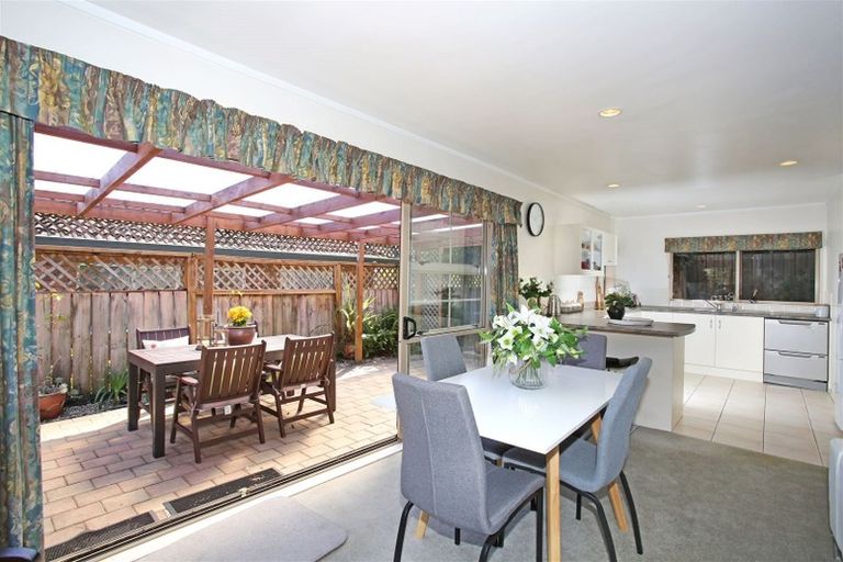 Photo of property in 35a Youngs Road, Papakura, 2110