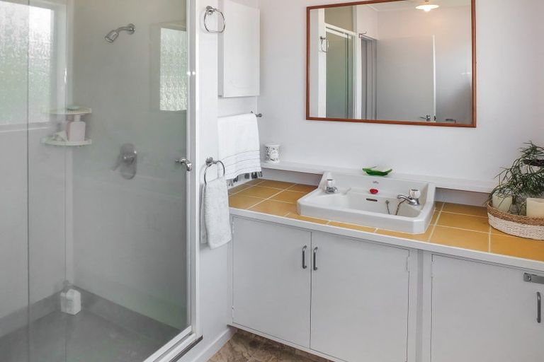 Photo of property in 7 Hennessy Street East, Foxton Beach, Foxton, 4815