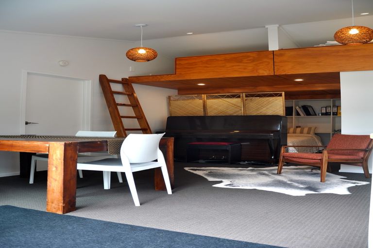 Photo of property in 15 Seaview Road, Waihi Beach, 3611