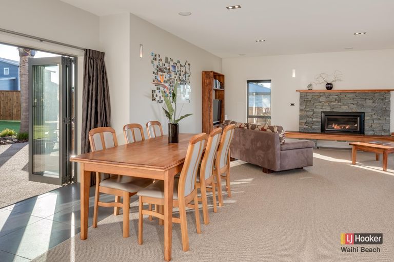 Photo of property in 111 Koutunui Road, Athenree, Katikati, 3177