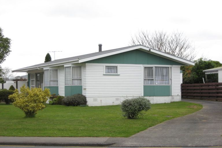 Photo of property in 205 Mangorei Road, Merrilands, New Plymouth, 4312