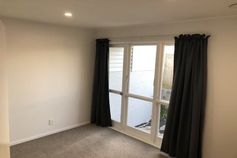 Photo of property in 32 Totara Street, Waiuku, 2123