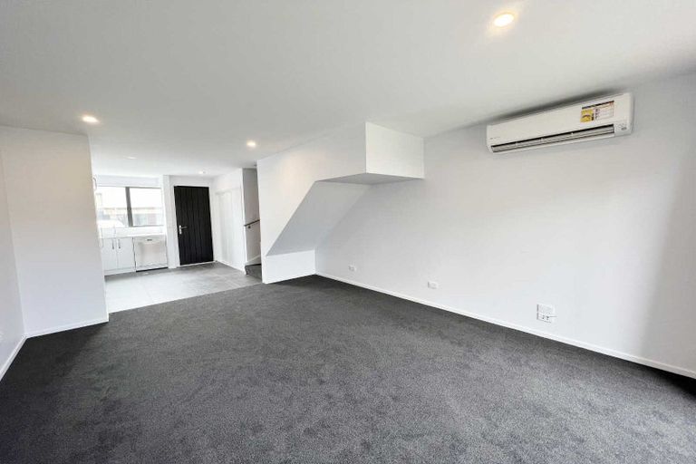 Photo of property in 2/111 Edgeware Road, St Albans, Christchurch, 8014