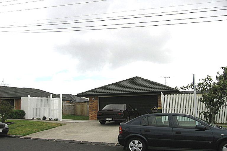 Photo of property in 35 Greenpark Road, Penrose, Auckland, 1061