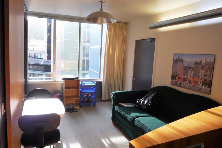 Photo of property in St Pauls Apartments, 42/43 Mulgrave Street, Thorndon, Wellington, 6011
