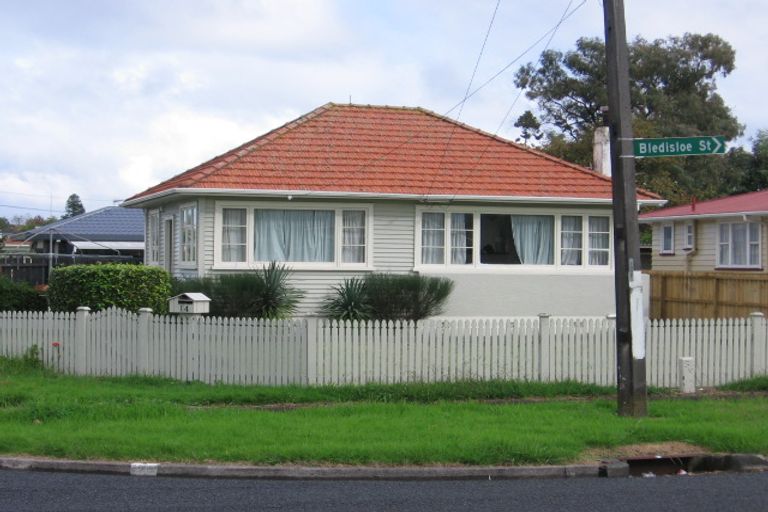Photo of property in 14 Bledisloe Street, Papatoetoe, Auckland, 2104