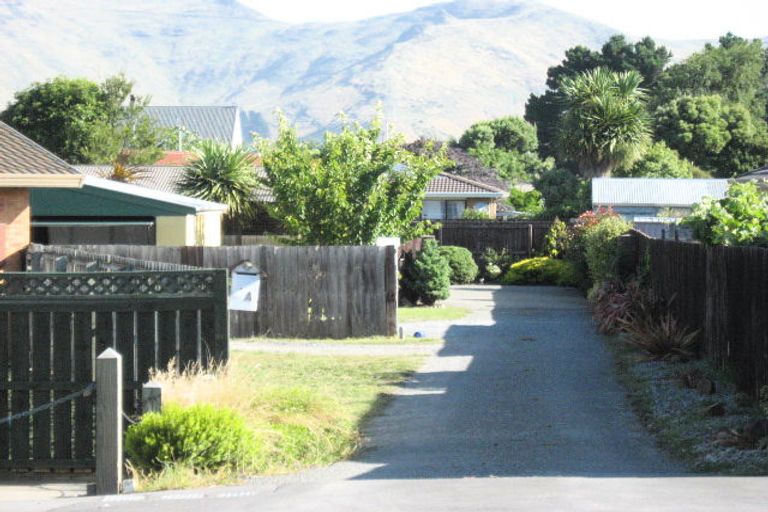 Photo of property in 2/4 Bromley Road, Bromley, Christchurch, 8062