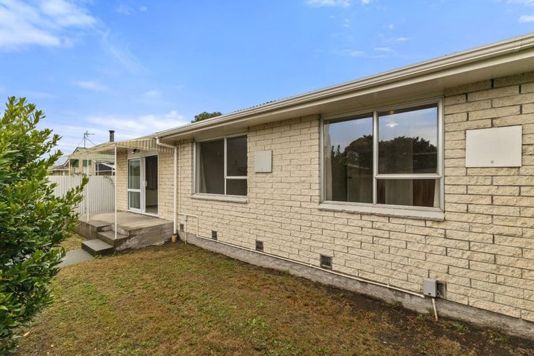 Photo of property in 2/2 Bayswater Crescent, Bromley, Christchurch, 8062