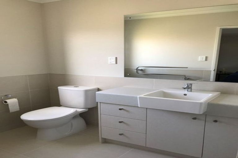 Photo of property in 104 Flat Bush School Road, Flat Bush, Auckland, 2019