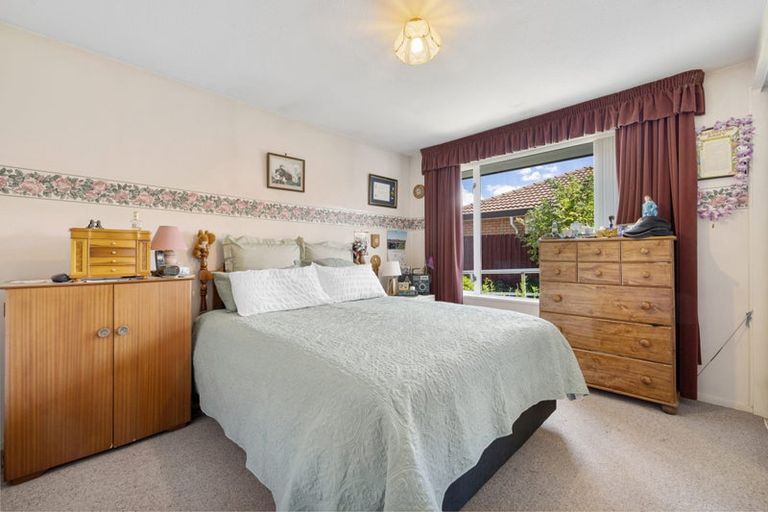 Photo of property in 1/10 Bella Rosa Drive, Hei Hei, Christchurch, 8042