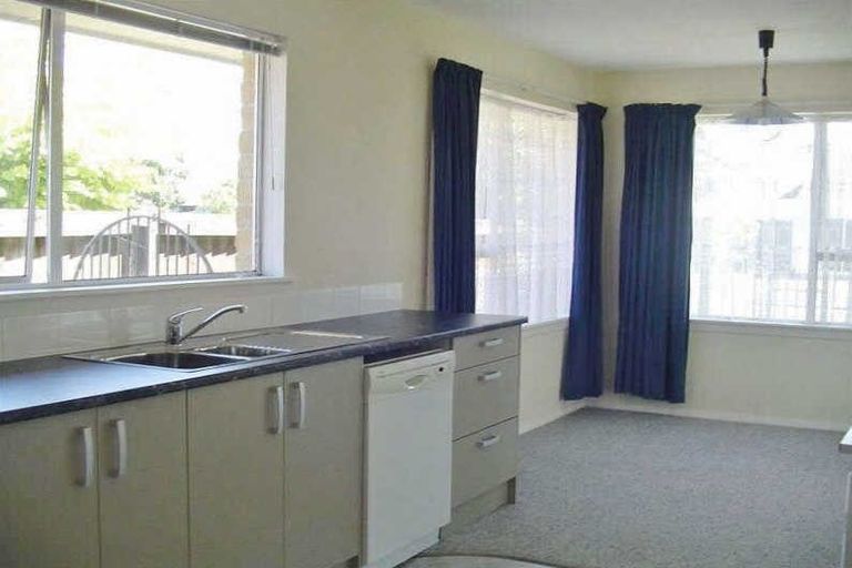 Photo of property in 14 Ashwood Street, Parklands, Christchurch, 8083