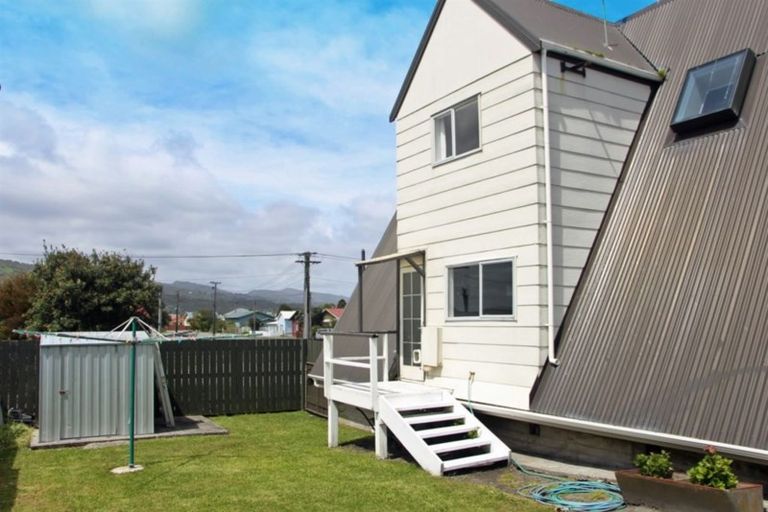 Photo of property in 3 O'grady Street, Blaketown, Greymouth, 7805