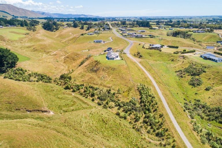 Photo of property in 52 Highland View Drive, Tokomaru, Palmerston North, 4474