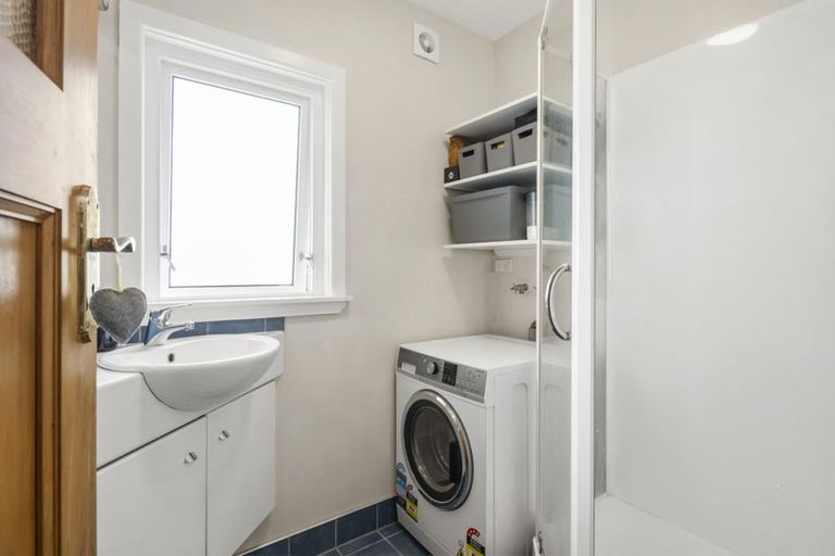 Photo of property in Winslow Apartments, 5/2 Ohiro Road, Aro Valley, Wellington, 6021