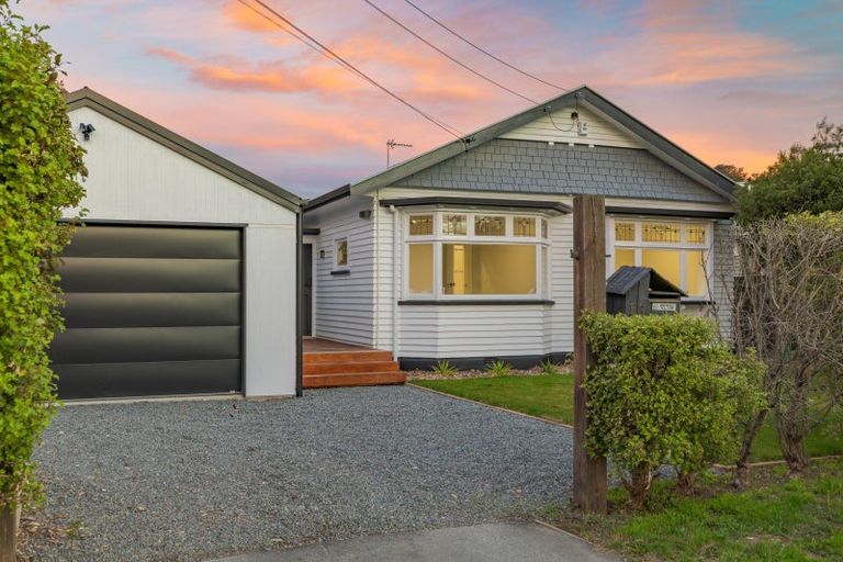 Photo of property in 13 Kowhai Terrace, Saint Martins, Christchurch, 8022
