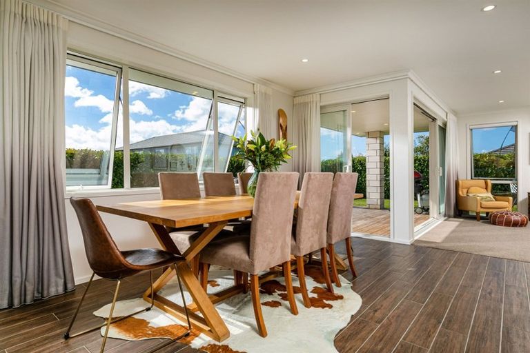 Photo of property in 3 Turpin Road, Riverhead, 0820